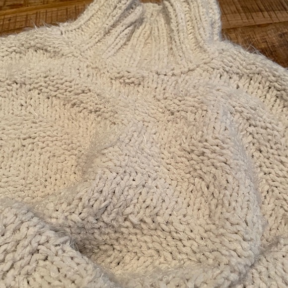 Willow and Wind ivory sweater - Picture 4 of 4